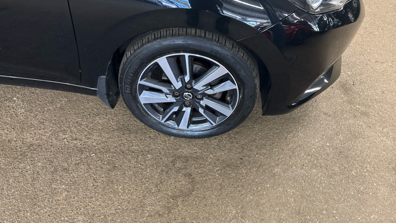 Nissan Micra 1.0 IG-T 100 Tekna 5dr Petrol Hatchback